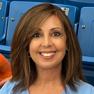 Meet your Posher, Eleni